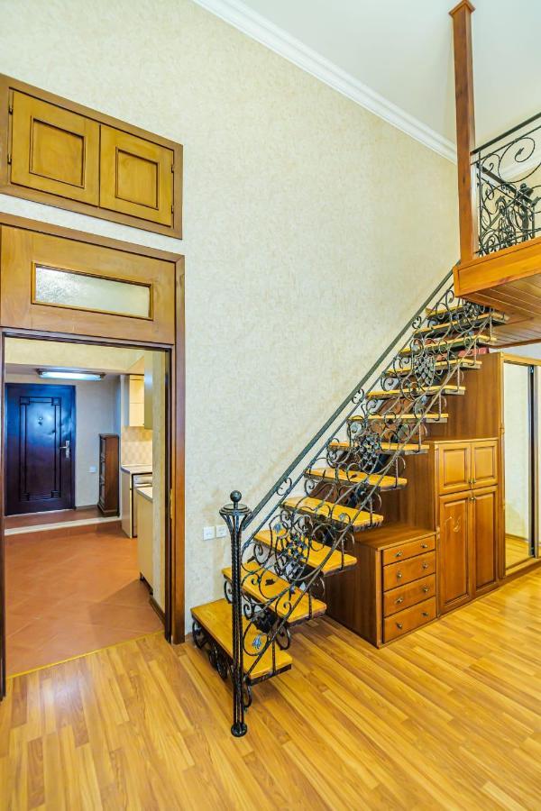 Nizami Street 2 Room Luxe House バクー エクステリア 写真